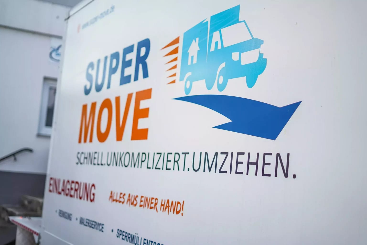 SuperMove Transporter unterwegs (Hero Transporte)